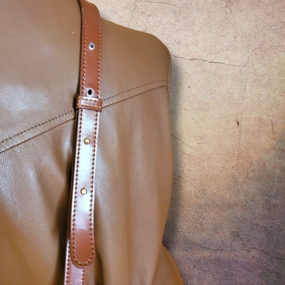 DKNY KOREA SAMPLE Brown & White Plush Hide Texture Canteen Crossbody One Off Bag - Picture 12 of 17